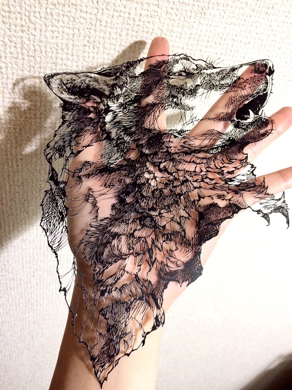 烏海 動物 植物系の生き物切り絵やってます あとちらほら絵の仕事とか 切り絵 Pawo Pawoo